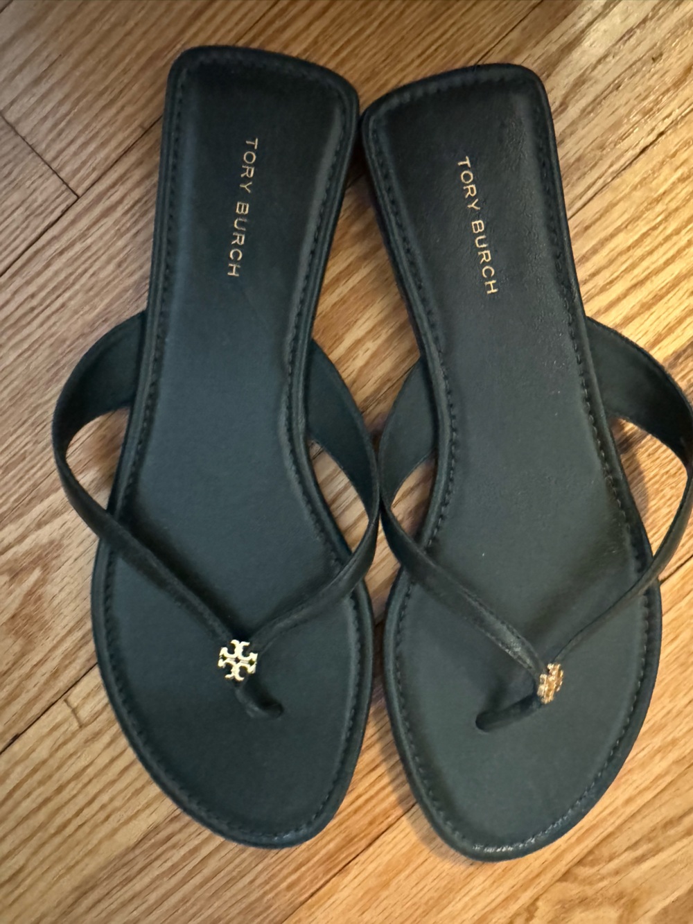 NWOT Tory Burch dark green Sandal with Gold Logo Accent
